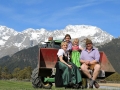 Das Steirerhof-Team beim Vorbereiten des Projektes "Schule am Bauernhof"